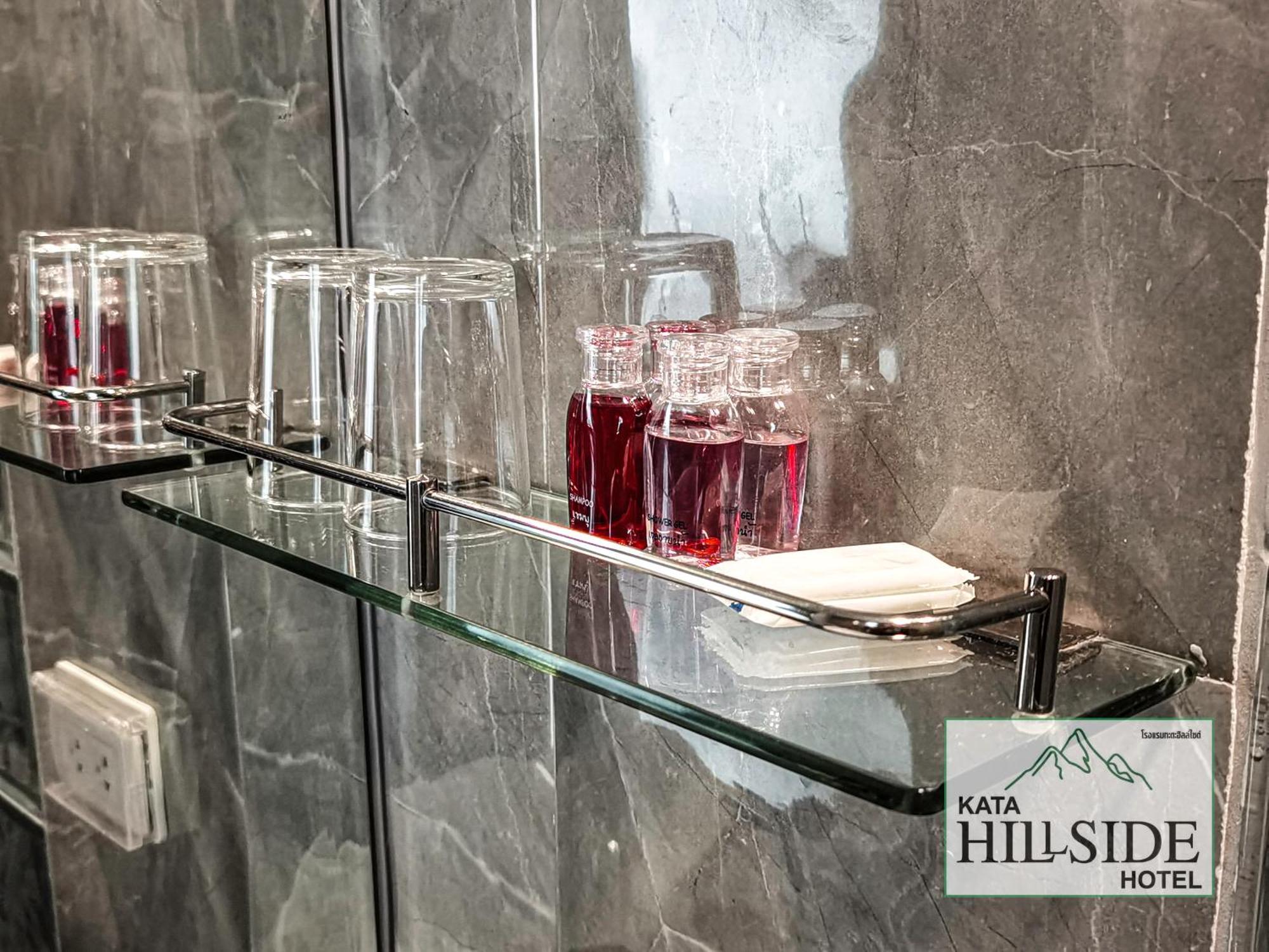 Kata Hillside Hotel エクステリア 写真